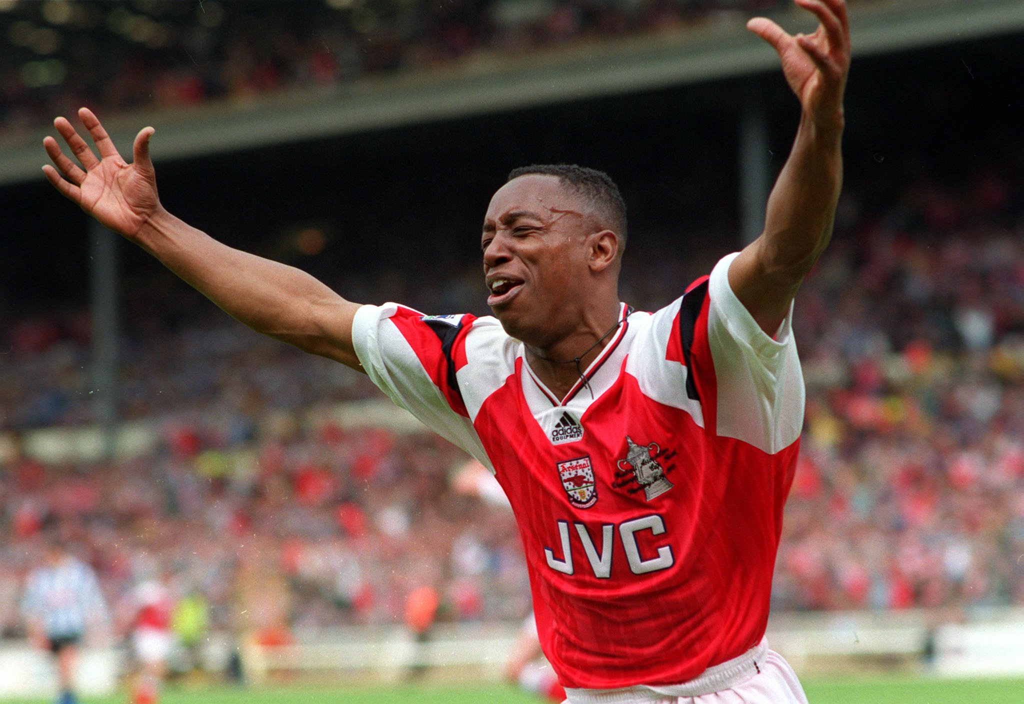 Happy birthday, Arsenal legend Ian Wright!   Your favourite current star is _____ 