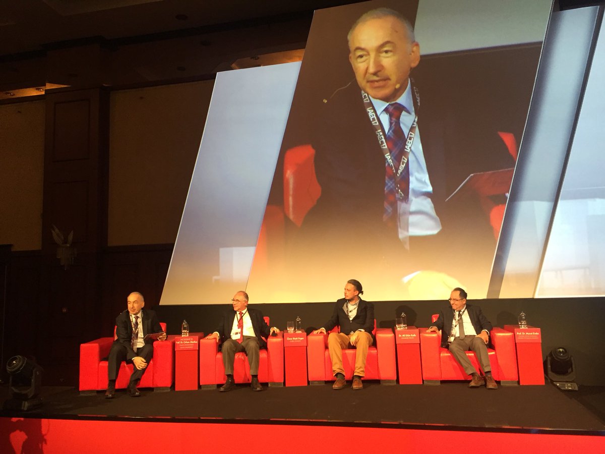 Akademi ve sanayiden gelen konuklarımızla ülkemizde işleyen bir üniversite-sanayi işbirliği modelinin nasıl kurulabileceğini konuşuyoruz.