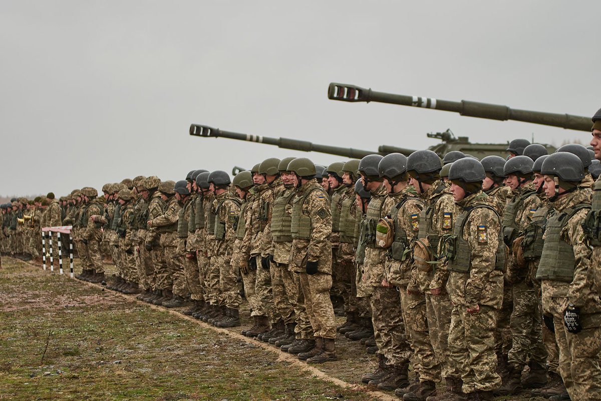 GeneralStaffUA's tweet photo. Стало відомо хто переміг у конкурсі артилеристів! Кращі у #ЗСУ : мінометники - 30 омбр, причіпна та самохідна - 26 оабр, реактивники -81оабр https://t.co/yA07S3kkIW