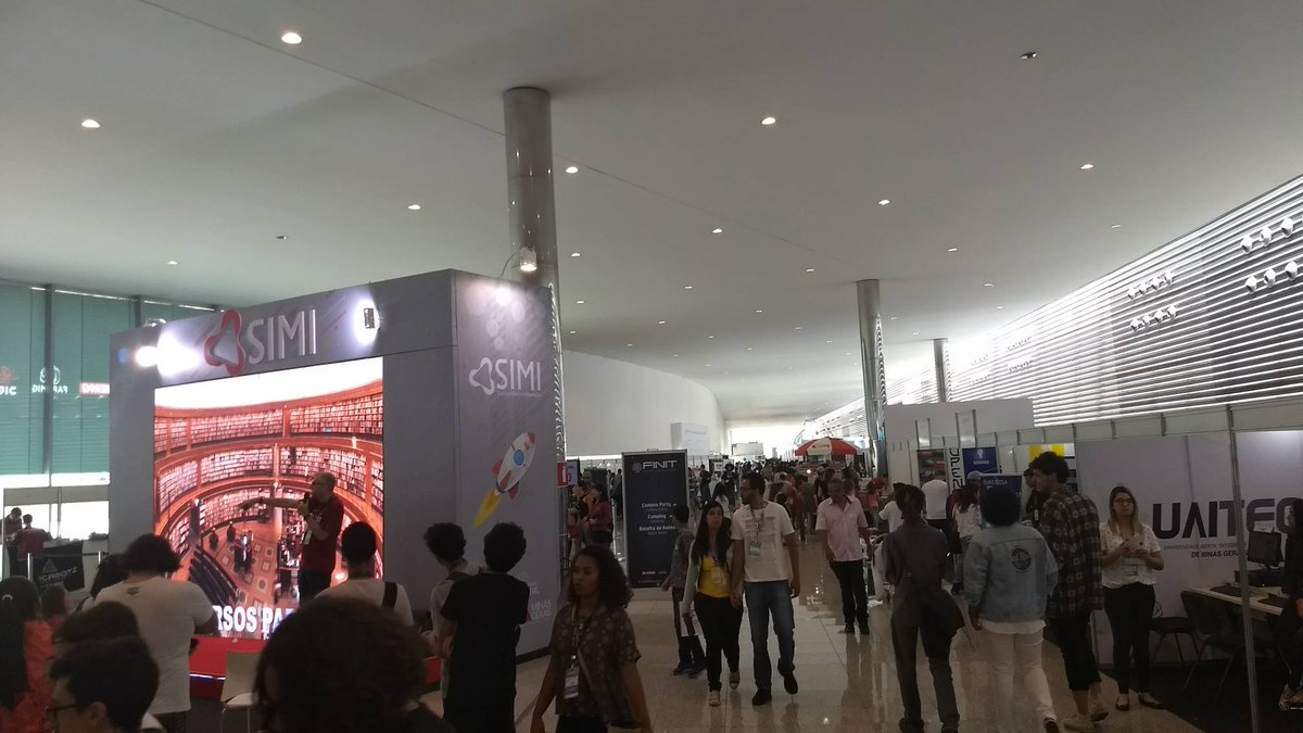 PodProgramar's tweet image. #finit2017 #cpmg2 tá rolando mta coisa legal!!!