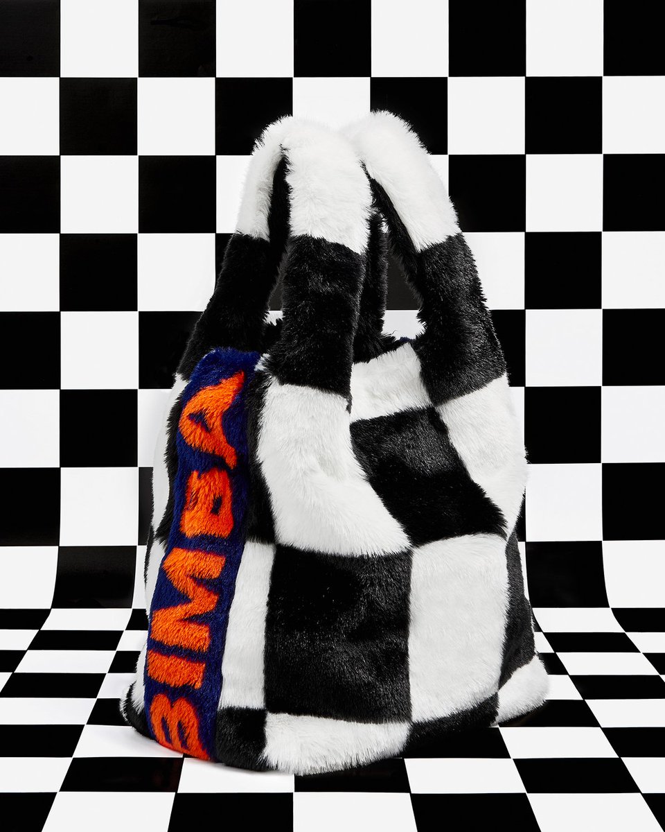 bimbaylola's tweet photo. FW17/18 Furry Collection #bags #thisisSPEED | Available at https://t.co/jvhFtZUhxy https://t.co/0hzeKQY8JX
