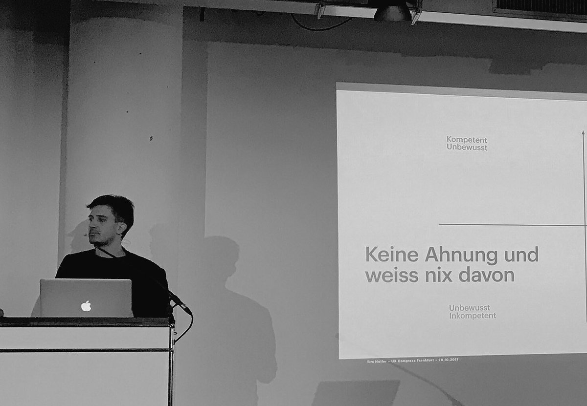 UXcongress's tweet photo. „Es ist sau schwer, jemandem, der doof ist, zu erklären, dass er doof ist.“ 🙌🏼😂 #uxcongress #thestruggleisreal #designalsmindset https://t.co/QYjFV2W8z6