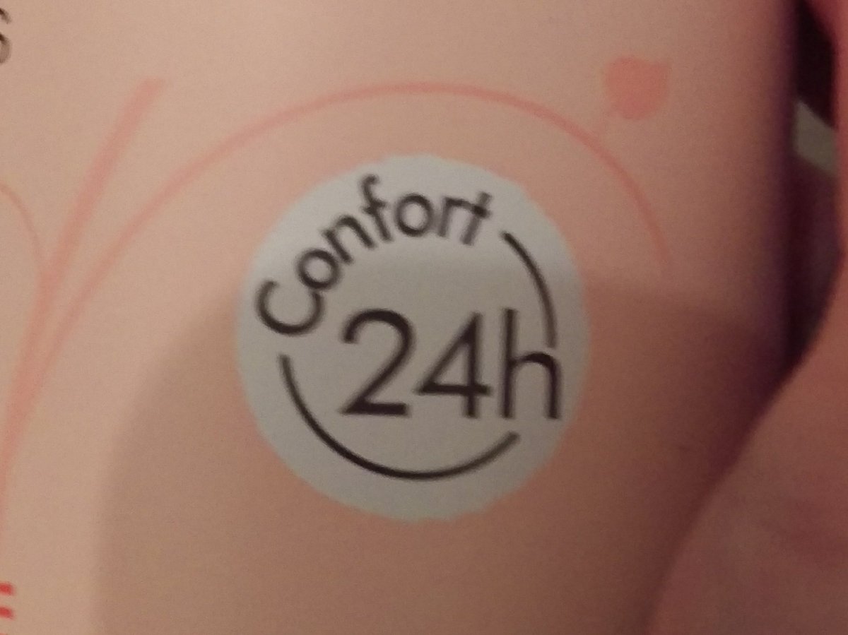 MesAvisdeTests's tweet photo. On y est #Confort24h #SprayExpress #LePetitAmbassadeur : confort seulement j'essayerai bien le produit pour peaux très sèches 🙄 https://t.co/cIYRNqbqSa
