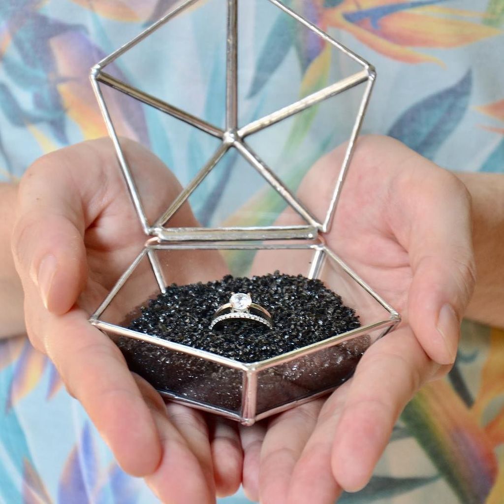 Muditacrafts's tweet photo. New wedding ring holders are in the store 💫Etsy💫 https://t.co/G8004GvQpP https://t.co/Zj93vo72JA