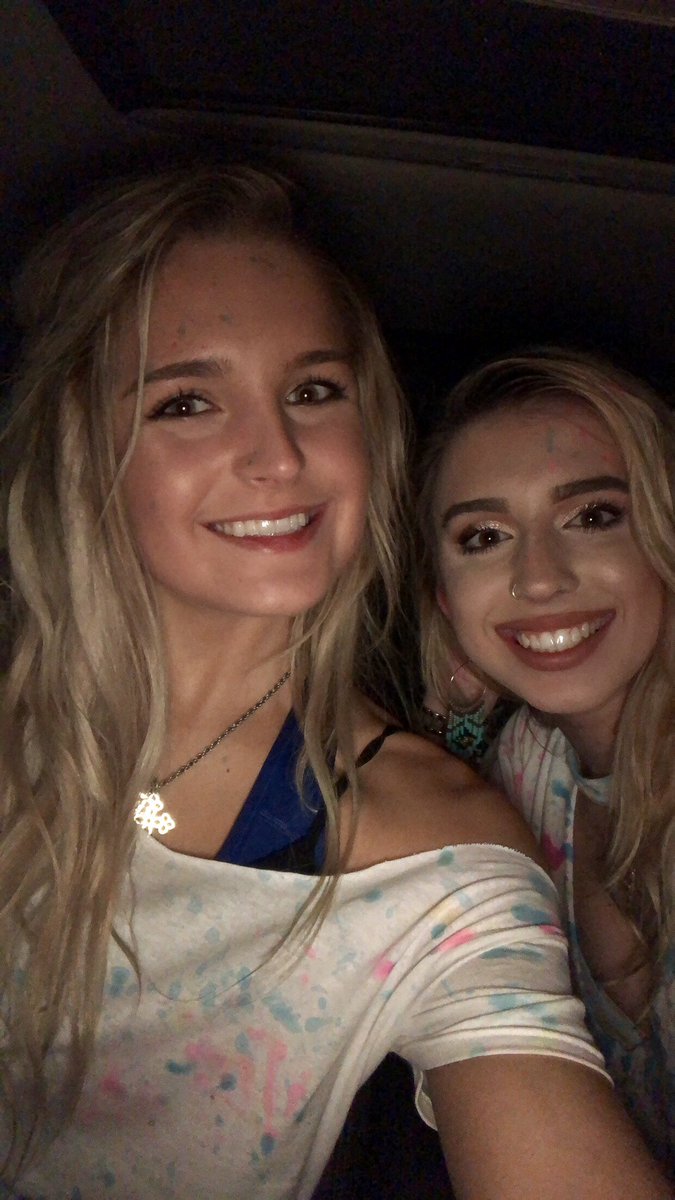 kwolfe3434's tweet photo. Randomly thought I’d update my Twitter...cause I mean it’s only been a year or so since I last got on lol #collegestation https://t.co/f2jx0s5GIw