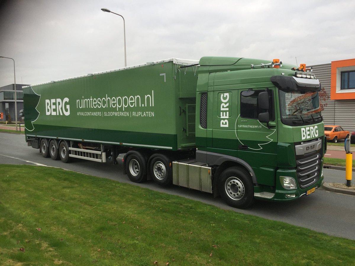 En daar is het complete span voor <a href="/Ruimtescheppen/">BERG</a> ! #mooispul