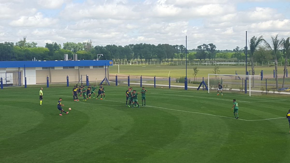 BocaPasionTotal's tweet photo. #Cuarta GOLAZOOOO DE #BOCAAAA, recién ingresado #UlisesRuarte pone el 2a0 ante @CASarmientoOf
#BocaPasionTotal https://t.co/LtJ95nrojo