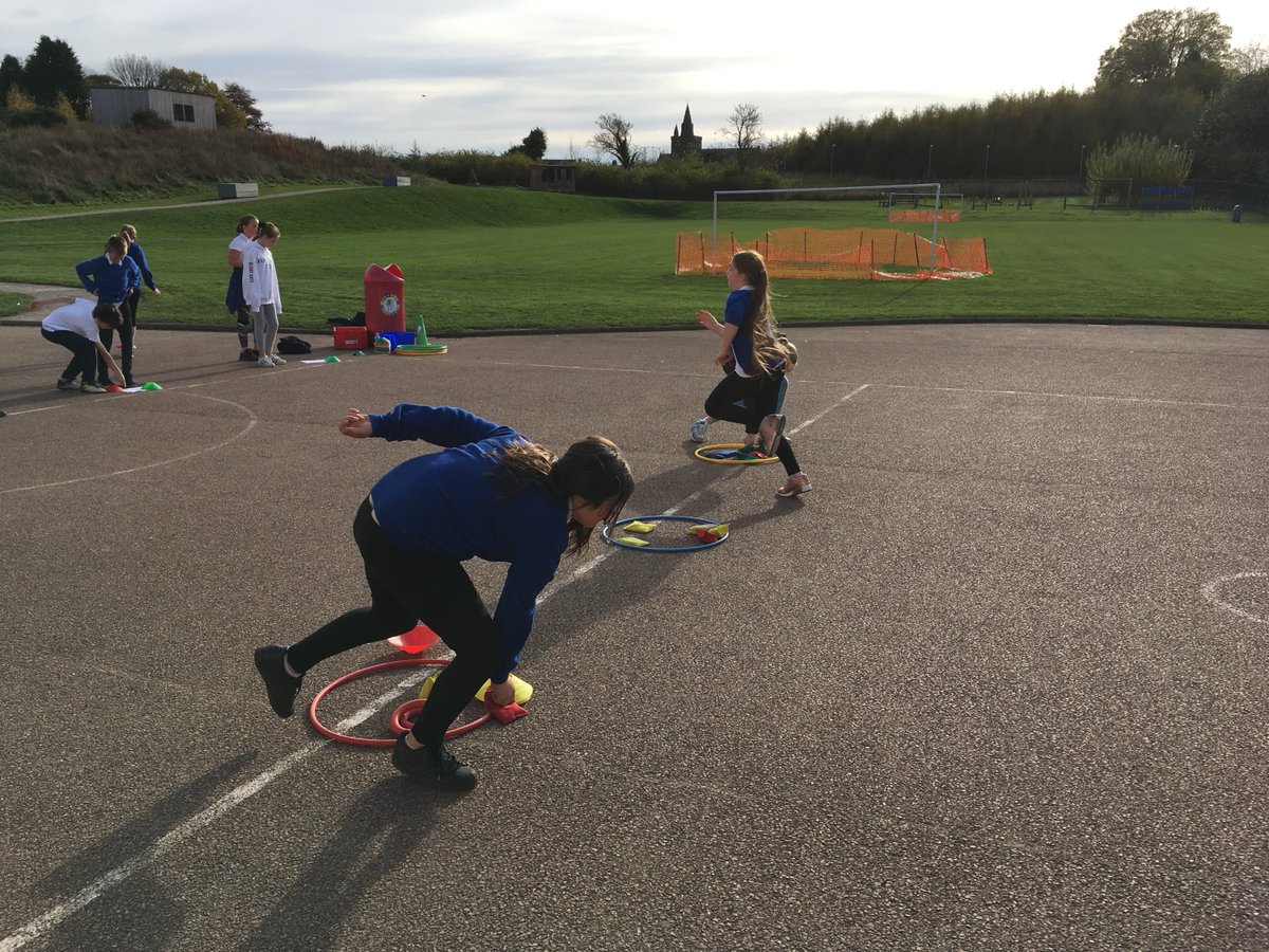 Whitehillsps's tweet photo. #P7D have been developing their stamina and coordination during outdoor PE #sportscouncil https://t.co/dI56gl79yR
