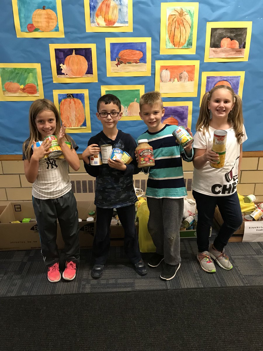 The canned fruit shelf will be plentiful for our Southbury residents! #GES #adoptashelf #givingbacktoourcommunity #buildingcharactermuscles