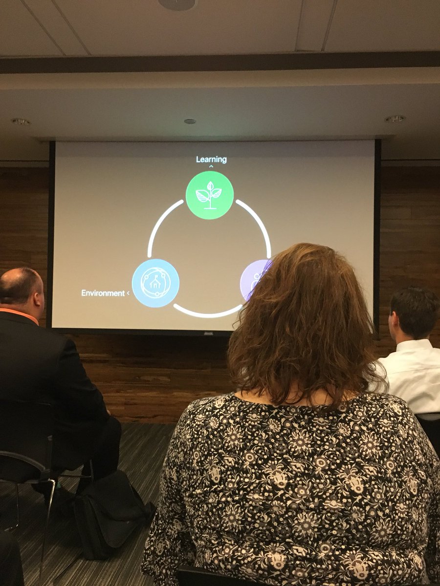 JoeTaylorDHS's tweet photo. Not here for the X. At Apple learning from Apple Distinguished Schools today. #D113PLN https://t.co/ft1zMCFH85