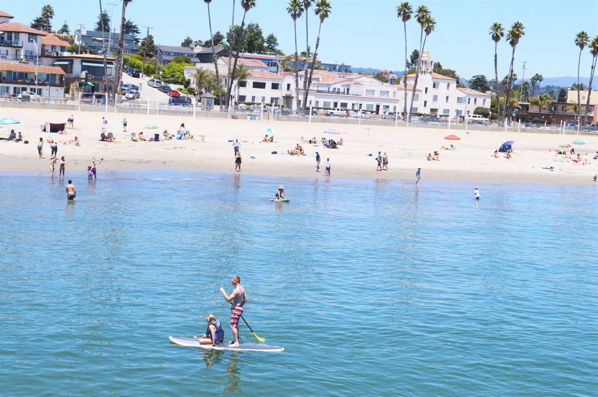 Mapleleopard's tweet photo. Views &amp; Hues from #SantaCruz : Mini #travelguide https://t.co/PDUUrSk6mU @VisitCA @beachboardwalk #travel #tblogger #california #seattleblog https://t.co/TqNI3dA4CG