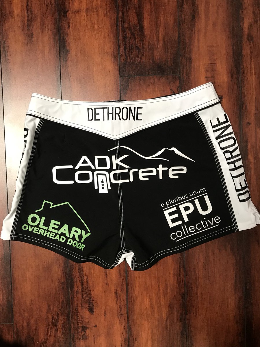 EPUCollective's tweet photo. Thanks Oleary Overhead Door, ADK Concrete, Wreckamended Auto, The Lawn Care Co, @BarrelBeardTat, @Dethrone, &amp; @NTRecovery! #Bellator186 https://t.co/Cw6LtdT0VA