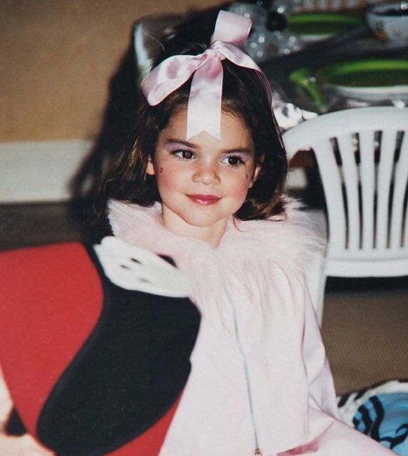 KrisJenner's tweet photo. Happy birthday my beauty @kendalljenner!!! You are one of a kind, my angel , and I am so proud of the woman you are. 🎉❤ https://t.co/zMDQaflZfn