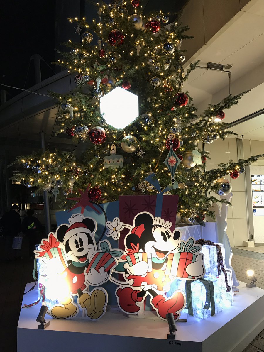 キイ على تويتر 東急吉祥寺店 クリスマスツリー ディズニー ハロウィンが終われば 街はクリスマスだねぇ