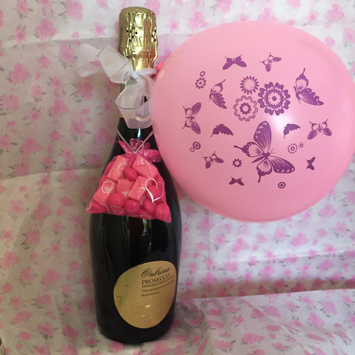 prolight_design's tweet photo. Pretty in Pink. We love a good raffle! #raffle #sweets @JoGough3 looking good pink lady and what a prize! https://t.co/xl4kLGaLXf
