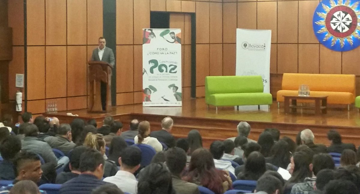 Foro COMO VA LA PAZ desde Tunja. Fredy Rendon habla del proceso de paz y còmo aportar a la reconciliaciòn. <a href="/LaIniciativaUPP/">Unión por la Paz</a> @PReconciliacion