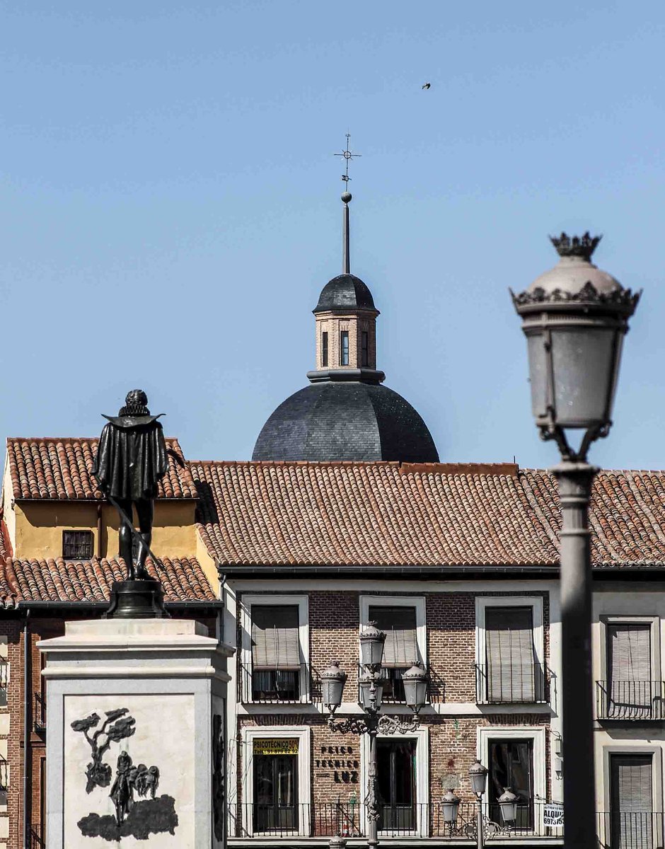 Simetría.

#AlcalaDeHenares
#MRevilla 📷 #VisitSpain <a href="/spain/">Spain</a>
