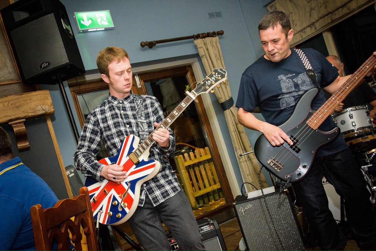 thetonesmusic's tweet image. Few pics from the Gin Fest @CulchethArms , great job @OculusStudios