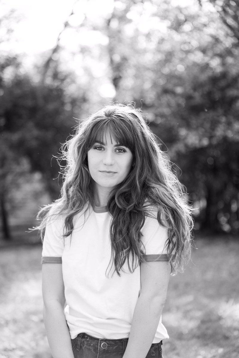 10K? No way. "Someone New" just hit 10K streams on Spotify. Thank you thank you 😍 open.spotify.com/track/3vA9v19k…