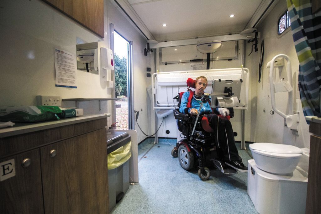 RevoLOOtionUK's tweet image. Mobiloo isn't magic, but for the 1/4 million people in the UK who require a @CP_Consortium facility, it can make the impossible possible ✨ 🚽