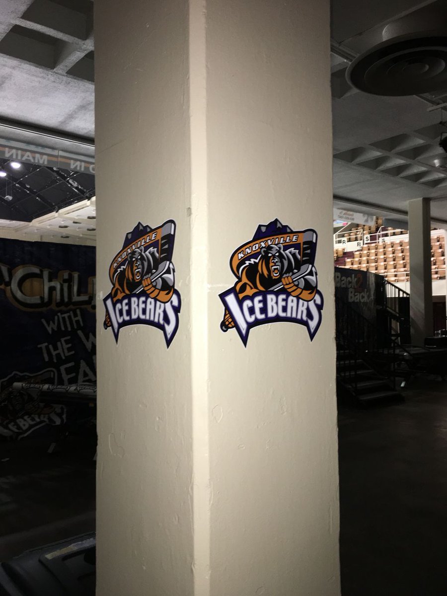 acmeprintinc's tweet photo. Happy Friday! Thank you @icebears for your partnership! This was an awesome project! #print #PrintIsAlive #knoxvilleicebears #brand https://t.co/SllohRBnWl