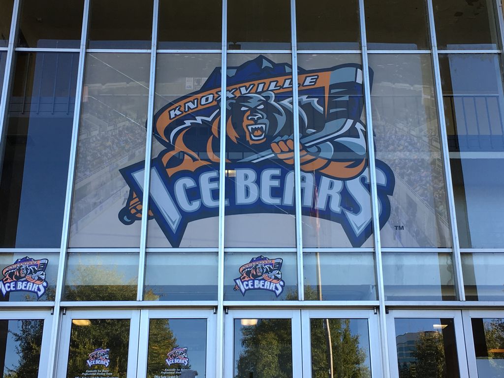 acmeprintinc's tweet photo. Happy Friday! Thank you @icebears for your partnership! This was an awesome project! #print #PrintIsAlive #knoxvilleicebears #brand https://t.co/SllohRBnWl