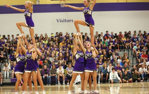 The varsity cheer squad also performed at the pep assembly! #ehshub .@ehscatscheer #ehshub