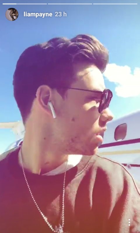 cutepicsoned's tweet photo. he is so rich omg https://t.co/aW63u82h4s