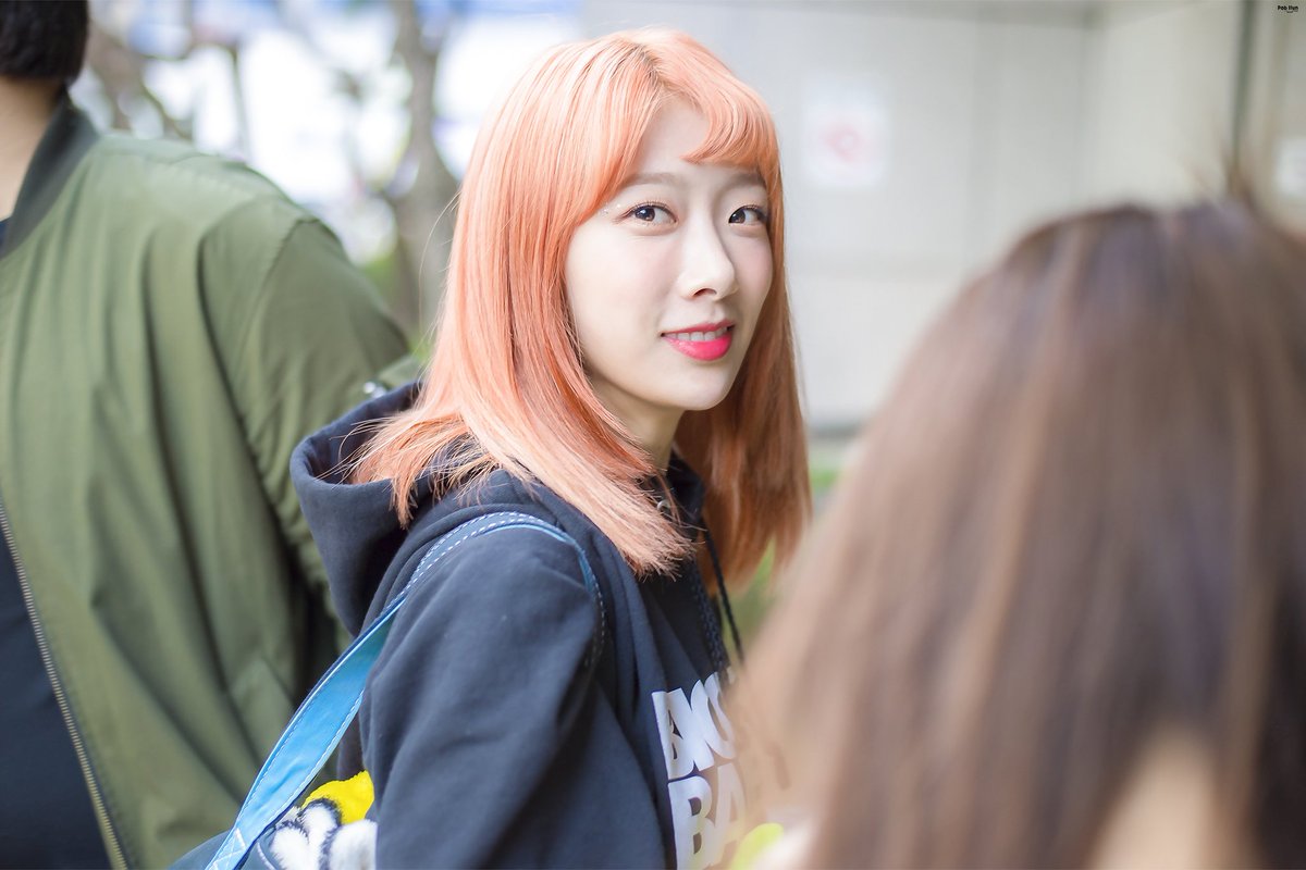 Pob_llun's tweet photo. 171103 뮤직뱅크 중출 유니스 
#DIA #다이아 #유니스 #허수연
@dia_official https://t.co/qvDFe1HyTf