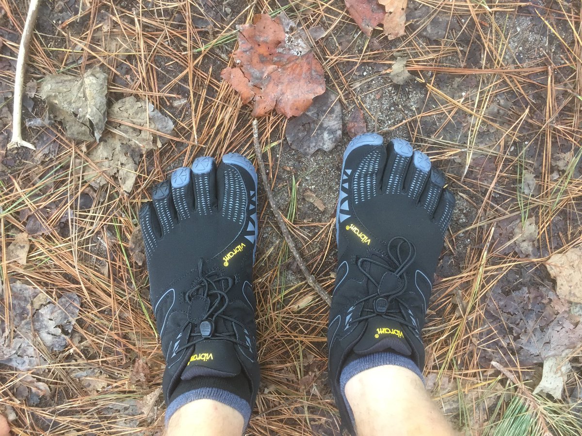 joe rogan running shoes