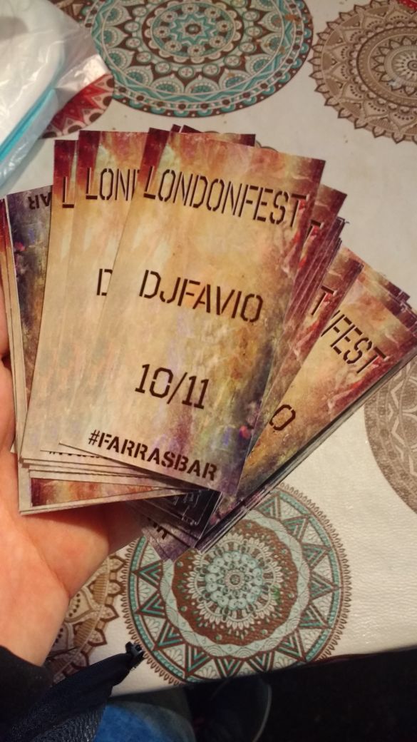 Yoseli202's tweet photo. Que esperas para pedir tu anticipada? #Londonfest explotaaaa en farras bar.
#jeringas #baldes #indumentaria y mucho mas te la vas a perder? https://t.co/0edIZxPsCi