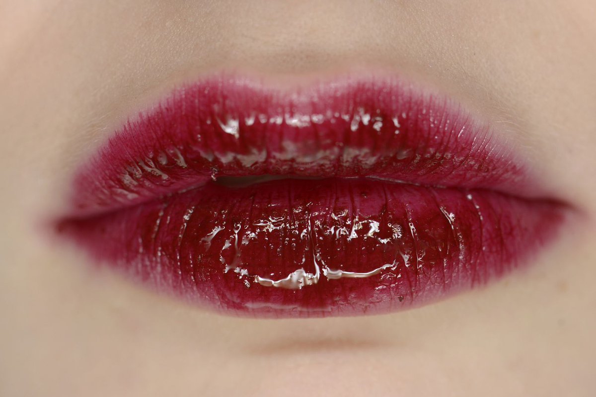 BritishVogue's tweet photo. The party-season lipstick directory - https://t.co/GkKi588Odn https://t.co/7D1UJPaDcL