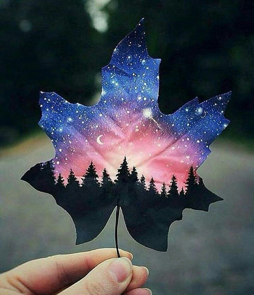 يحدث كثيرا ان تشتاق ...ليس لأحد وانما لنفسك قبل سنوات..💌