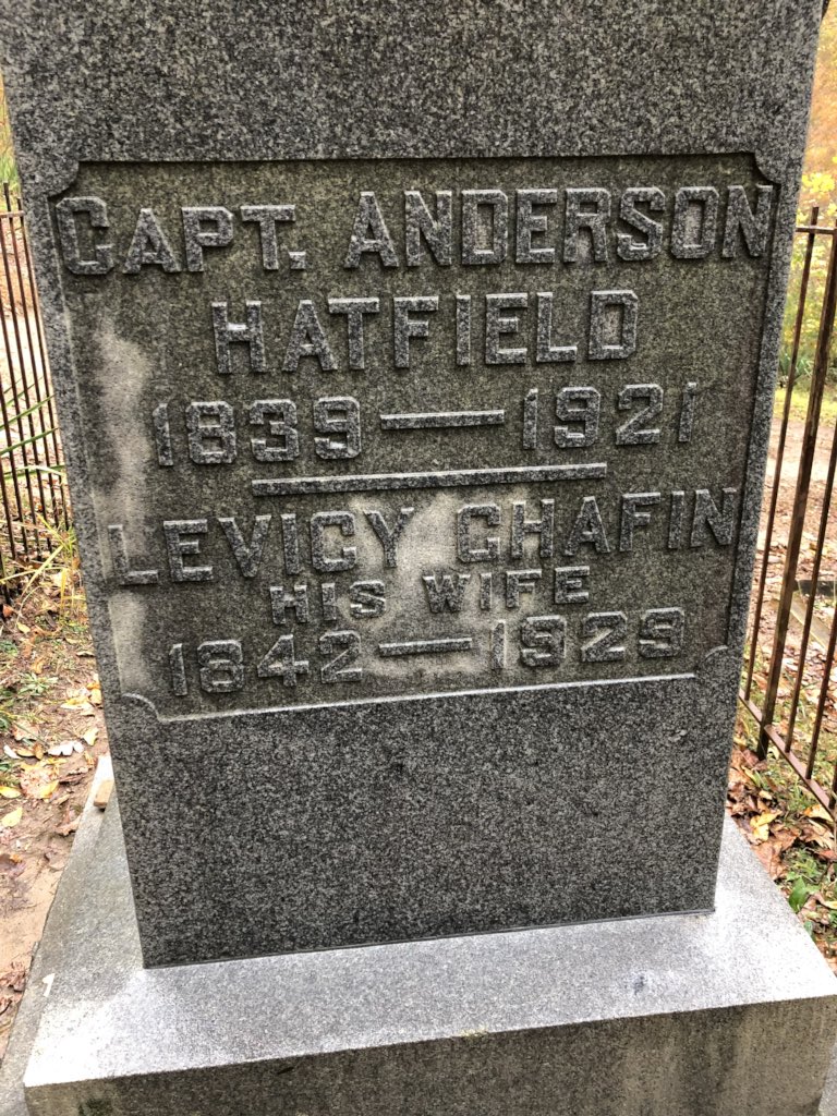 ryanb29073's tweet photo. #HatfieldMcCoyTrails #DevilAnse Hatfield Cemetery https://t.co/aJn4dpjvKt