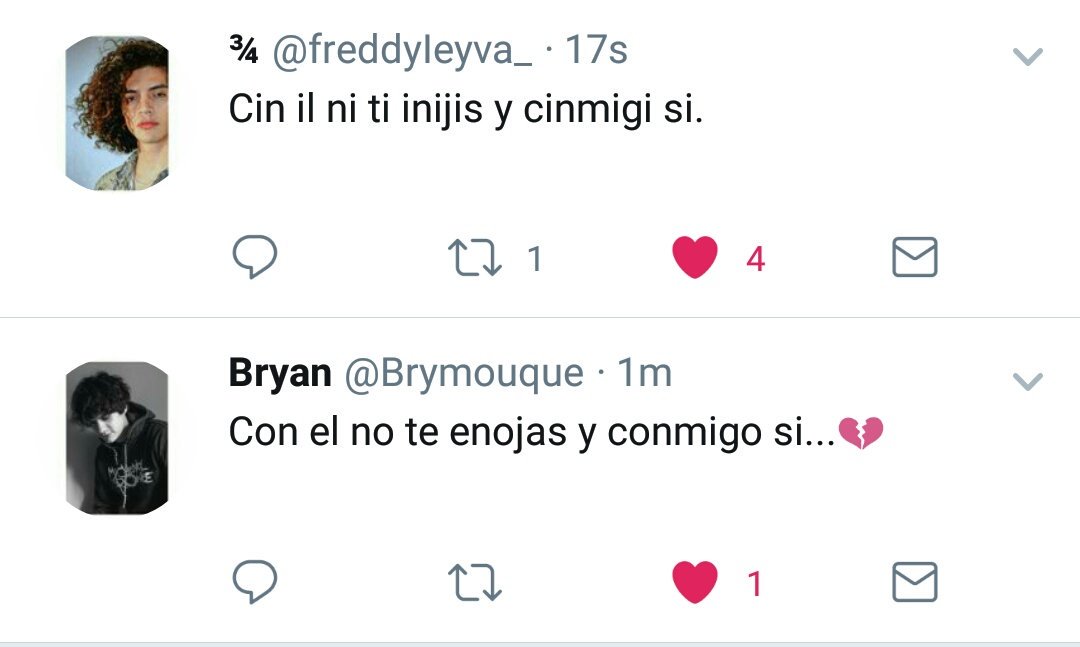 IInKaren's tweet photo. Son bien goals 😂😂😂😂 @freddyIeyva_ @Brymouque https://t.co/Z1tKl1M4x0
