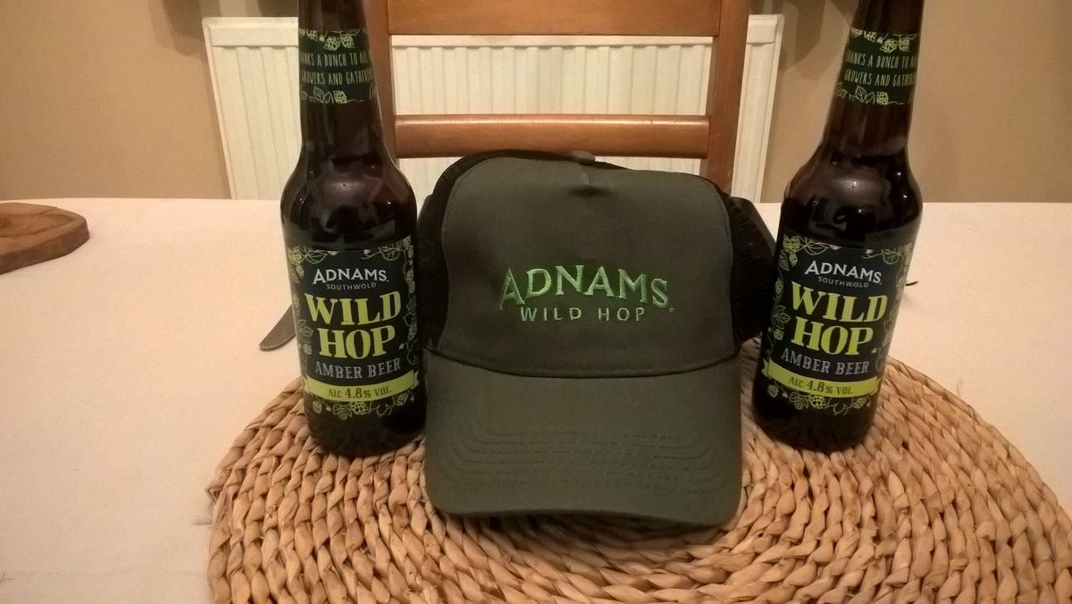 doughtagnan's tweet photo. #beeroclock tonight was an @Adnams #WildHop 2017 vintage launch @cksouthwold great to finally catch up with Oli @wattsbrew cheers @Solebear https://t.co/Ls8A1sO4lz