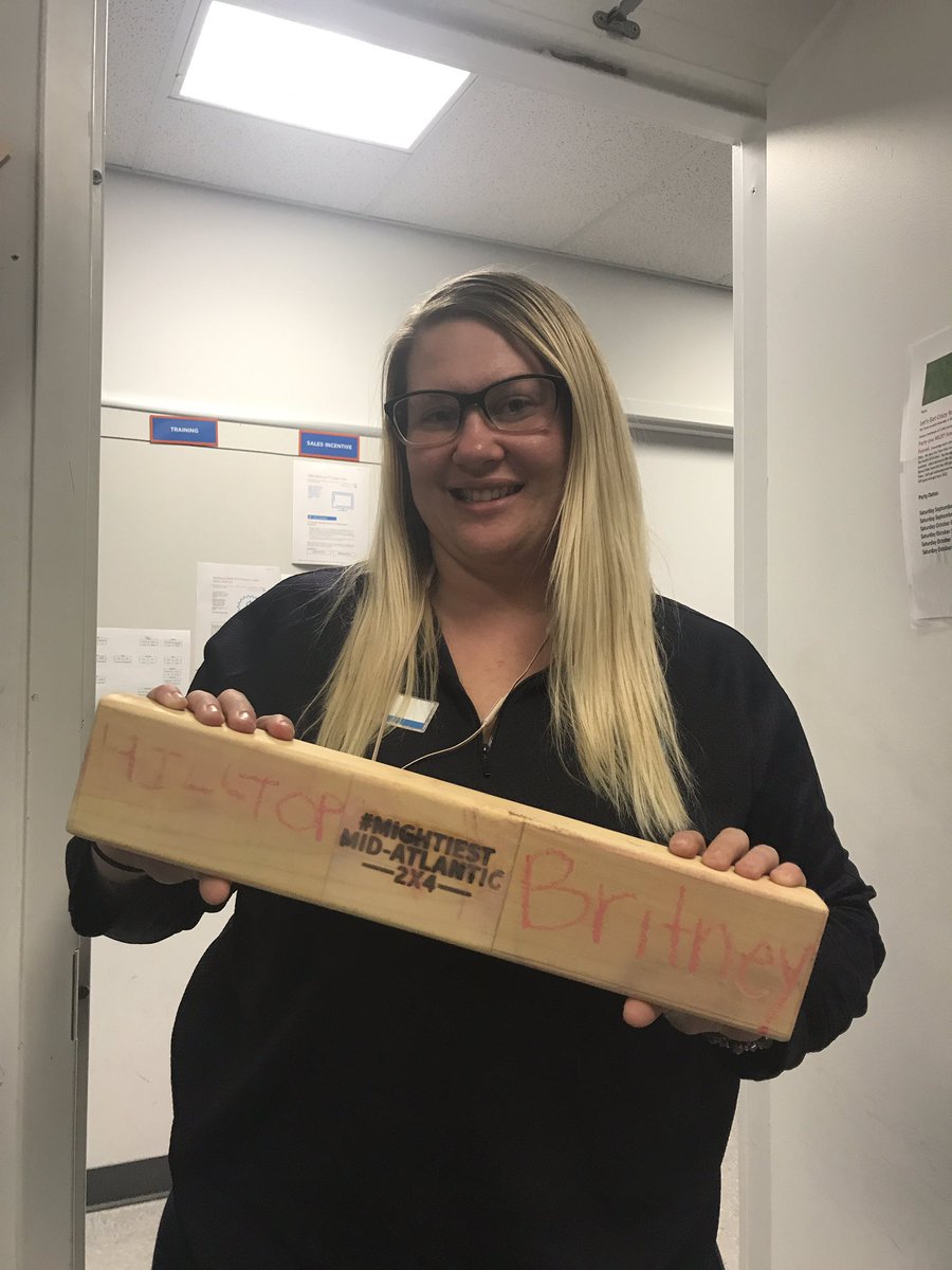 HilltopATT's tweet photo. Britney providing new Directv Customers with Entertainment Solutions. #2 X 4.   @MightierMDA @RGordon_757 @MidAtlantic1860 @404girl @jd4180 https://t.co/oCAVAdhiuo