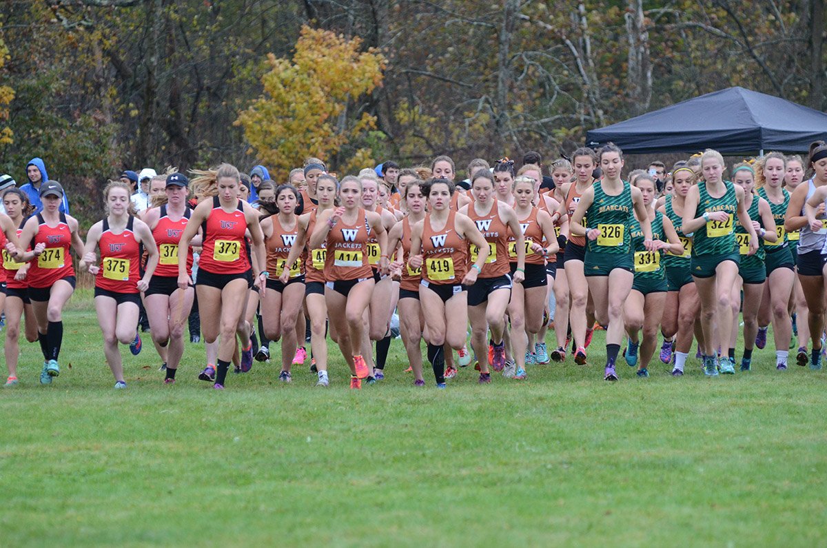 Following 27 straight PAC titles by Grove City, Waynesburg women's cross country has started its own win streak - bit.ly/2yqjpUS