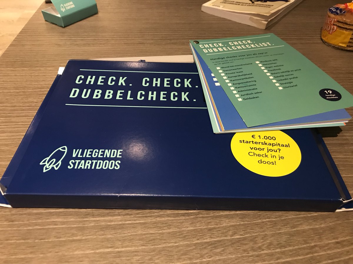 Jeroen_Aelen's tweet image. Na een paar jaar telefoontjes over goedkopere energierekening, nu echt een top aanbieding op de mat voor een starter! #vliegendestartdoos