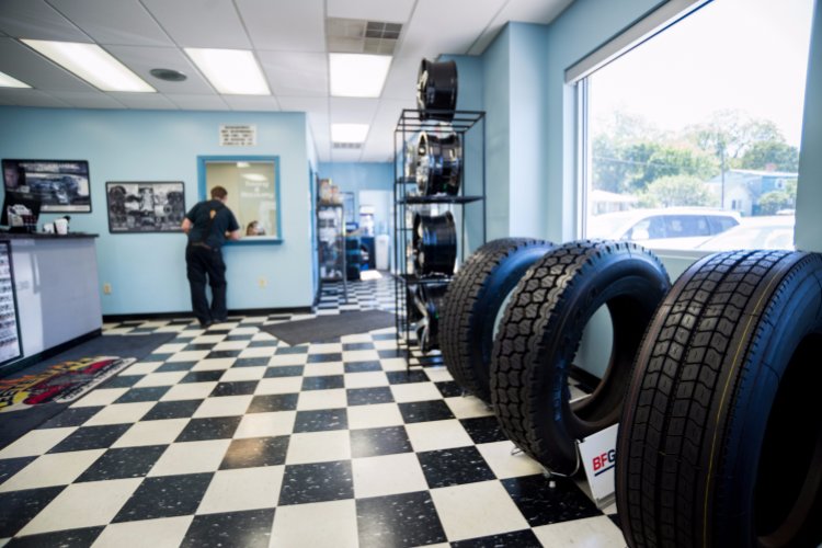 We hope you see how much we love what we do, Petersburg! yelp.com/biz/leete-tire…