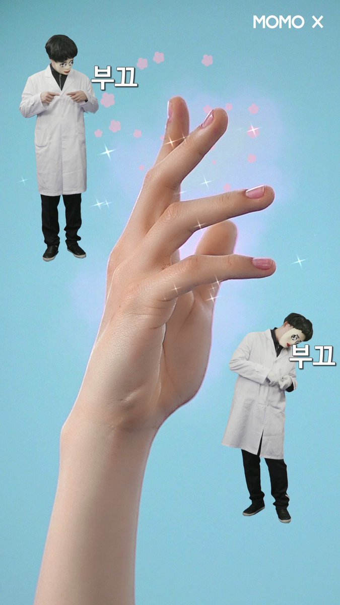 a whole 21cm long hand. wow