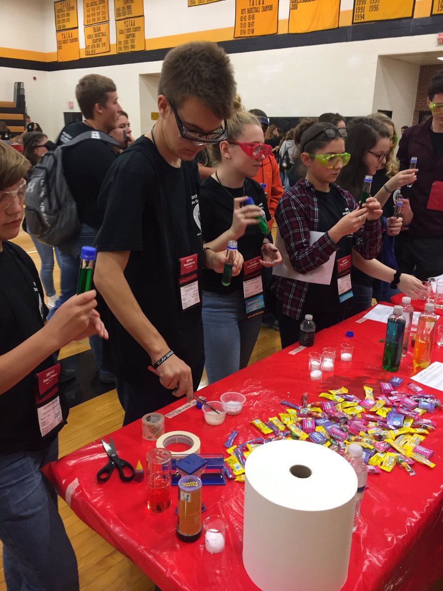 PASC2017's tweet photo. Having fun at STEM!! #pasc2017 https://t.co/f0Hxfw05fp
