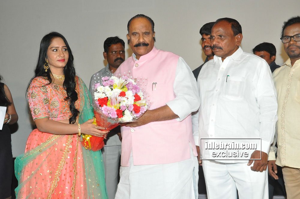 idlebraindotcom's tweet image. #Sarovaram music launch
idlebrain.com/news/functions…