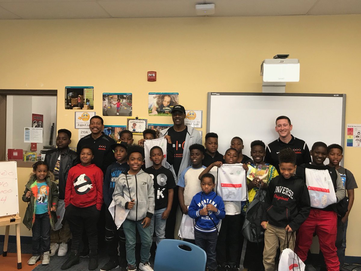 OfficialNBARefs's tweet photo. We're back in the classroom for #TimeOutForReading! 
 
NBA Refs Bill Kennedy, Haywoode Workman and Nick Buchert at Turner Elementary in DC 📚 https://t.co/J64FlW3WKz