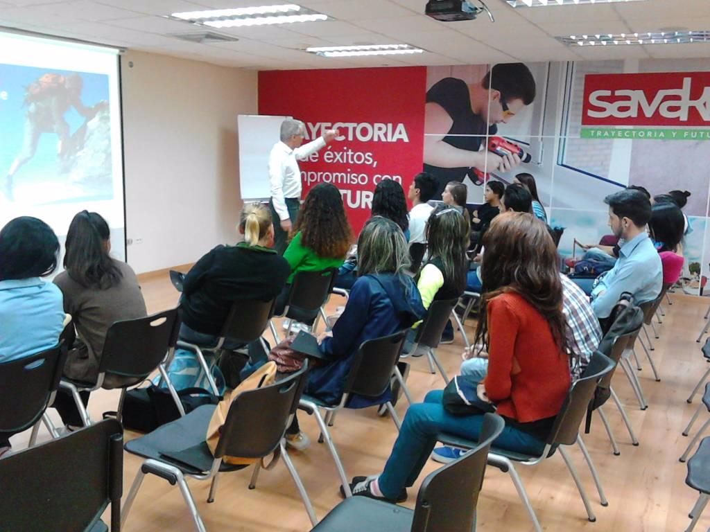 SUPERATEC's tweet photo. Liderazgo para la transformación es el taller que #SuperatecAntimano recibió gracias a #Ferretotal #SumaDeVoluntades #Alianzas https://t.co/EHoTsd5lM3