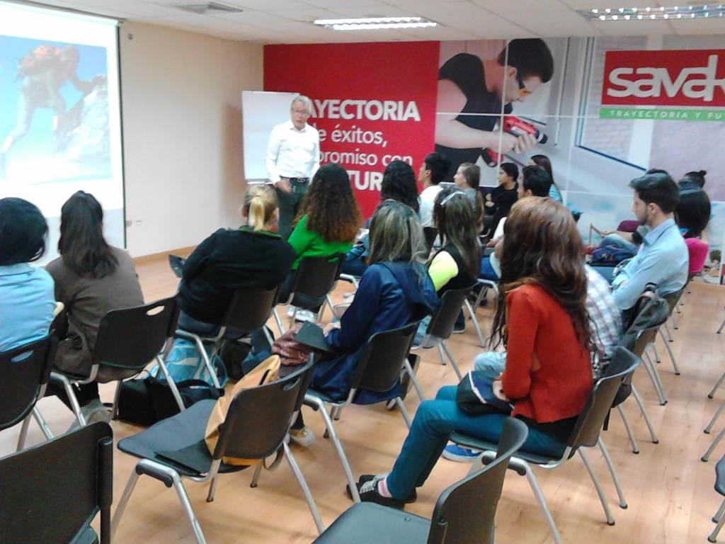 SUPERATEC's tweet photo. Liderazgo para la transformación es el taller que #SuperatecAntimano recibió gracias a #Ferretotal #SumaDeVoluntades #Alianzas https://t.co/EHoTsd5lM3