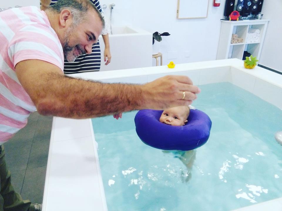 ClubCoccole's tweet photo. Hoy por la mañana sesión de #SPA de Lucas y familia... muy divertida y emotiva :) #bebés #Málaga #babyspa https://t.co/Ck7SaHKbft