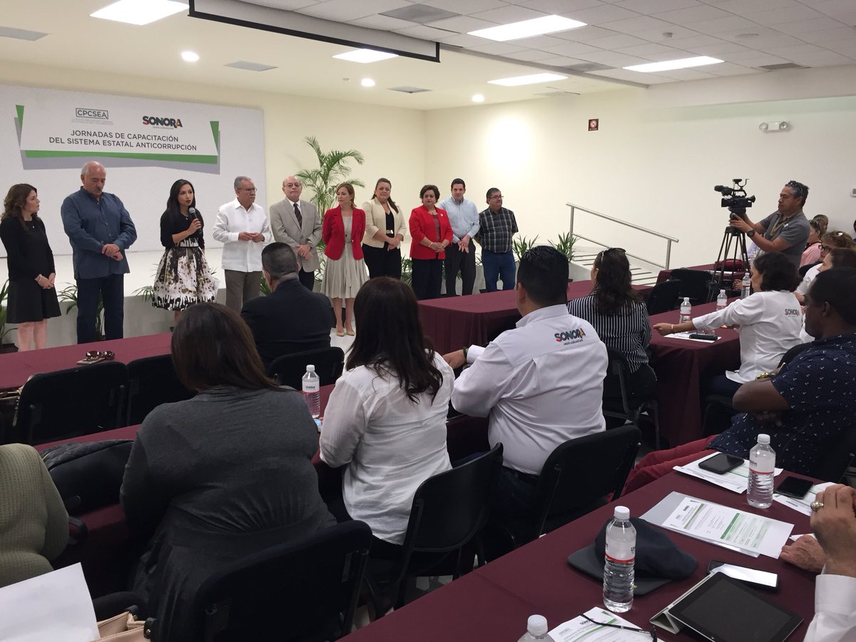 Chantalalv's tweet photo. El #CPCSEA capacitando a funcionarios para rendir buenos resultados, asegurando que cada peso sea manejado con pulcritud:  @NataliaRiveraGr https://t.co/pmIvHzppqH