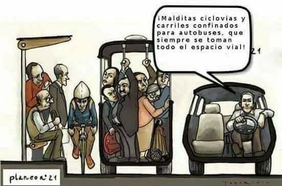 ¡Malditas ciclovías y carriles confinados para autobuses, que siempre se toman todo el espacio vial!

#LaGente #Queretaro