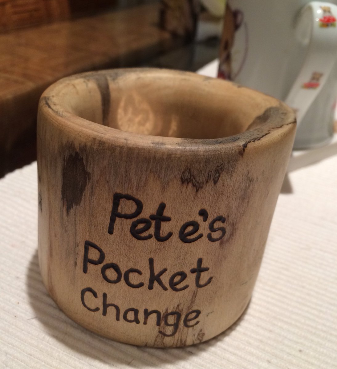 FullerCarpentry's tweet photo. I can now Show this personalised gift. #woodworking #carpentry #personalisedgifts #moneypot #pocketchange #giftsforhim @CornwallHour #htlmp https://t.co/8nZCHPmFbF